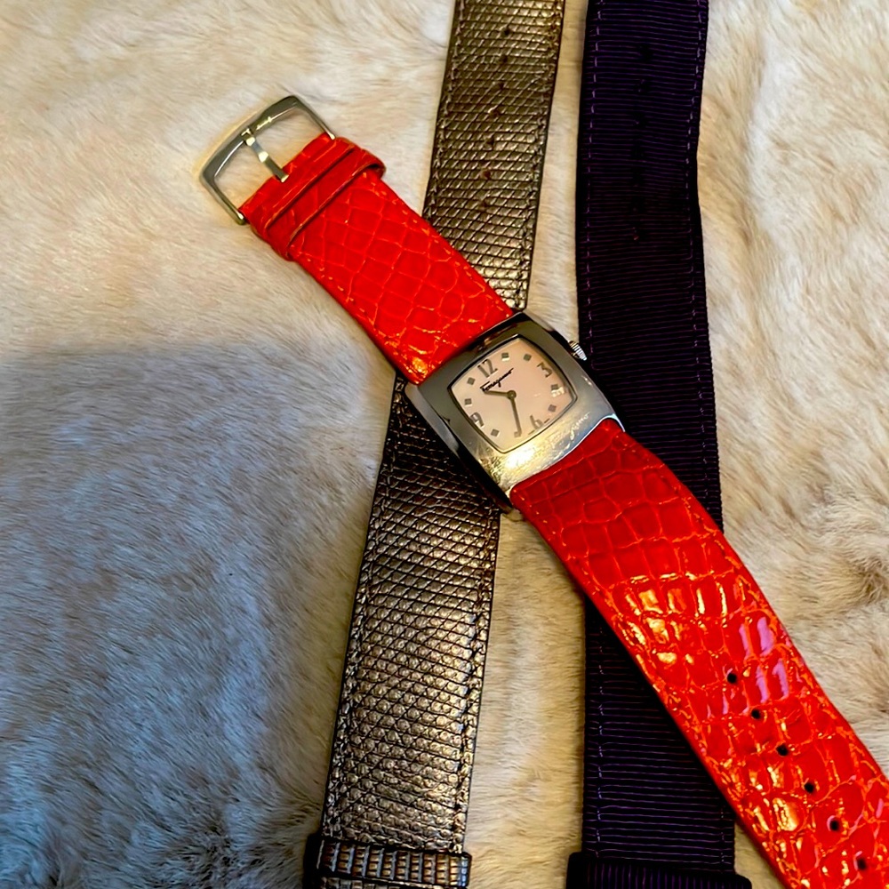 Salvatore Ferragamo Watch stainless steel 3 bracelets excellent condition